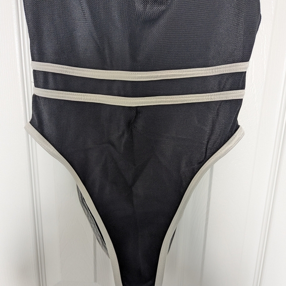 Jantzen Womens Swim/Bathing Suit With High-Cut Legs & Low Open Back - Picture 2 of 16